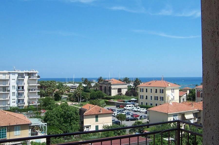 Hotel Solidago Arma di Taggia Exterior photo